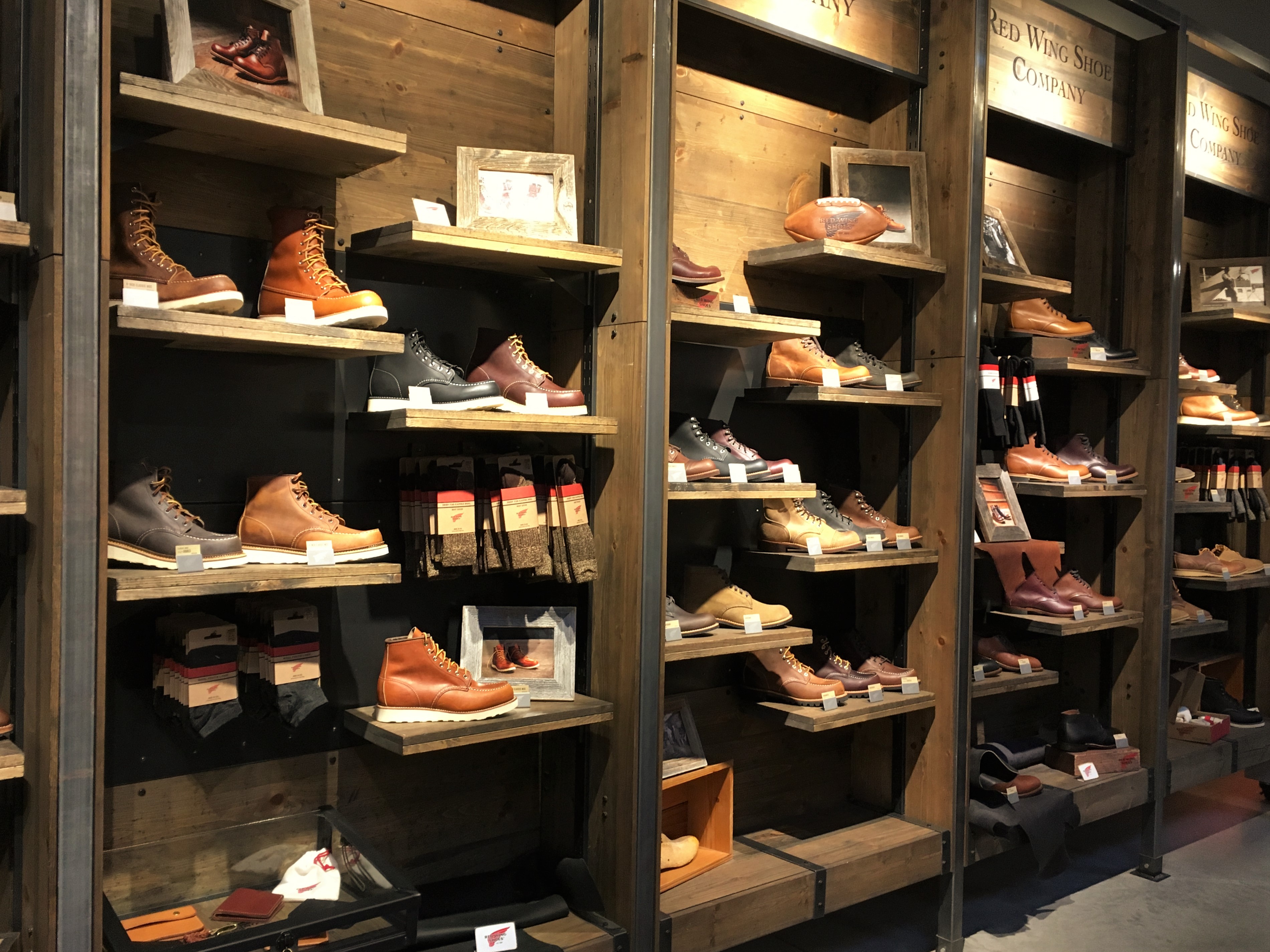 red wing boot store